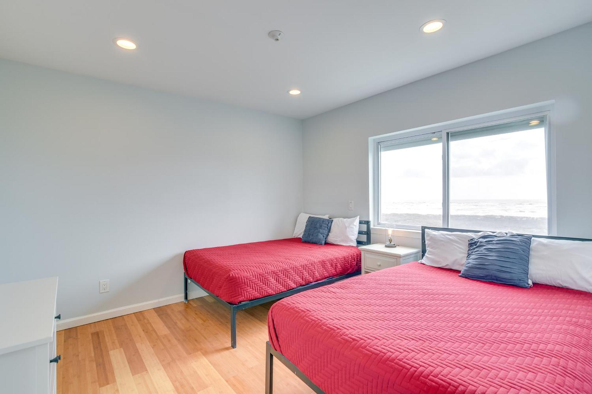 Ocean-View Surfside Home With Boardwalk To Beach! Surfside Beach Εξωτερικό φωτογραφία